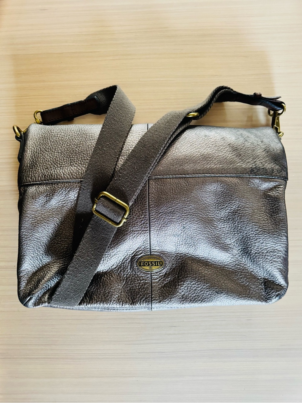 Fossil Leather Satchel Crossbody in a beautiful 
Silvery Grey